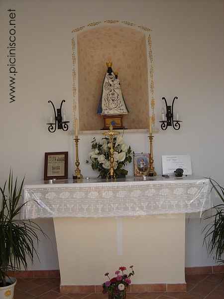 Intérieur de la Chapelle de la Madonne de Canneto à Immoglie "Margiotta".