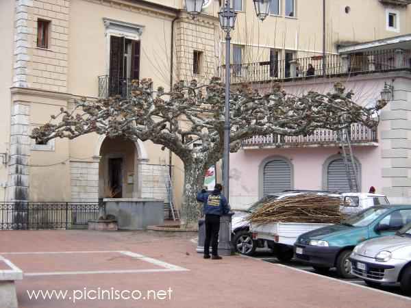 Piazza Ernesto Capocci 