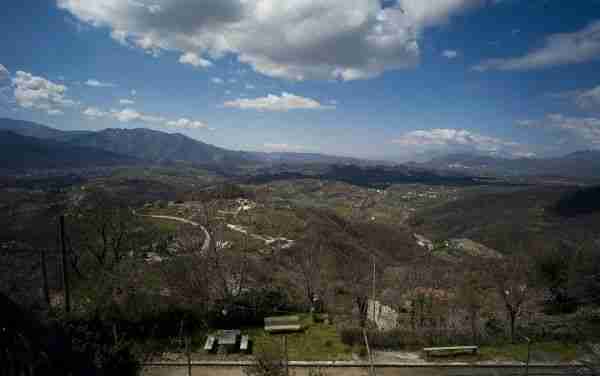 Vue sur la Vallée de Comino depuis la Piazza Ernesto Capocci  (Photo de Nick De Marco )